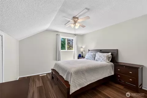 Bedroom - 22814 46th Ave E, Spanaway, WA 98387 photo 3 of 4