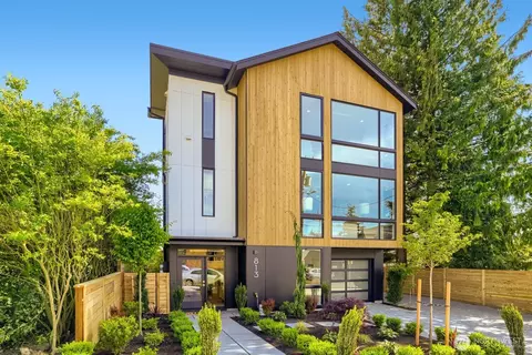 813 NE 90th St, Seattle, WA 98115