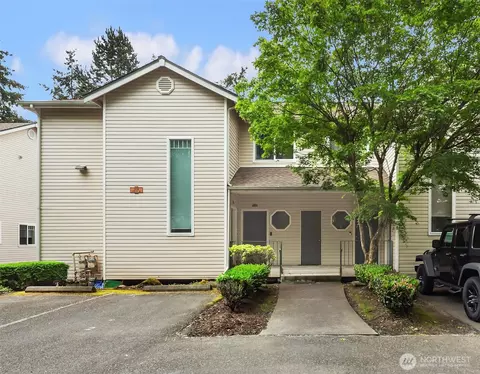 1006 37th St SE #B, Auburn, WA 98002