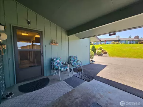 Exterior - 1301 S 3rd Ave #5D, Sequim, WA 98382 photo 1 of 5