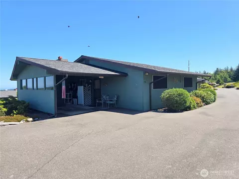 1301 S 3rd Ave #5D, Sequim, WA 98382