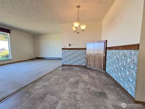 Dining - 1301 S 3rd Ave #5D, Sequim, WA 98382 photo 1 of 1