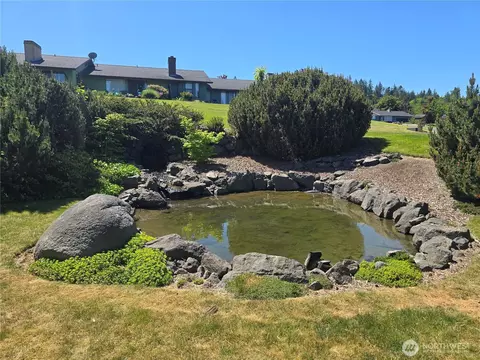 Exterior - 1301 S 3rd Ave #5D, Sequim, WA 98382 photo 5 of 5