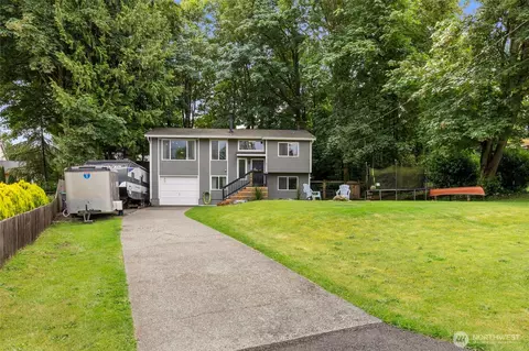 1903 NW Russell St, Poulsbo, WA 98370