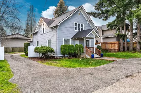 2075 Cottage Pl, Ferndale, WA 98248