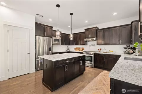 Kitchen - 22611 38th Dr SE, Bothell, WA 98021 photo 1 of 4