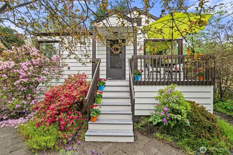 731 19th Ave, Seattle, WA 98122