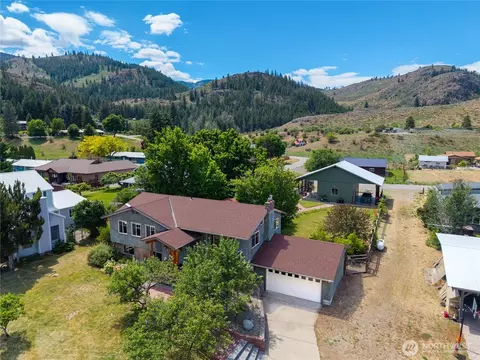 View/Area - 419 Bigelow St, Twisp, WA 98856 photo 1 of 1