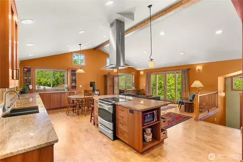 Kitchen - 419 Bigelow St, Twisp, WA 98856 photo 1 of 4