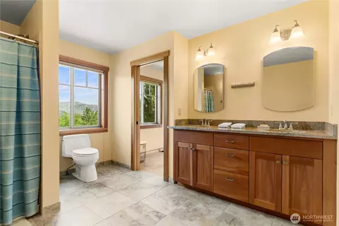 Bath - 419 Bigelow St, Twisp, WA 98856 photo 2 of 3