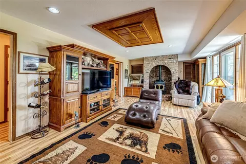 Living - 231 Madrona Ter, Sequim, WA 98382 photo 4 of 5