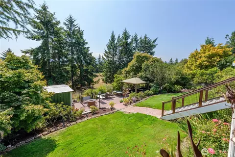 Exterior - 231 Madrona Ter, Sequim, WA 98382 photo 5 of 13