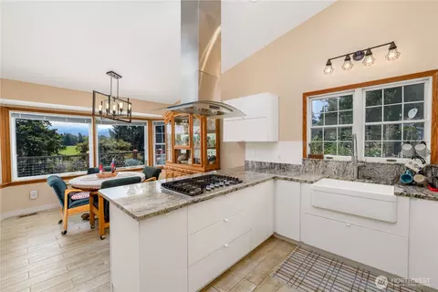 Kitchen - 231 Madrona Ter, Sequim, WA 98382 photo 2 of 5