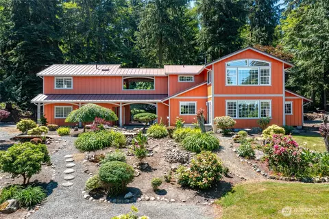 216 Denneboom Rd, Coupeville, WA 98239