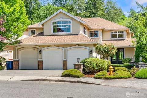 8816 140th Ave SE, Newcastle, WA 98059