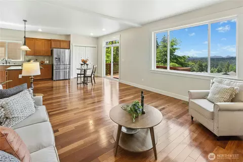 Living - 22624 43rd Dr SE, Bothell, WA 98021 photo 2 of 4