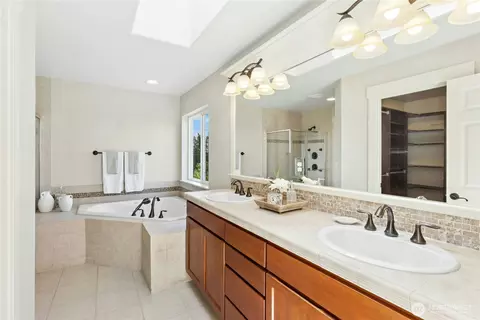 Bath - 22624 43rd Dr SE, Bothell, WA 98021 photo 1 of 4