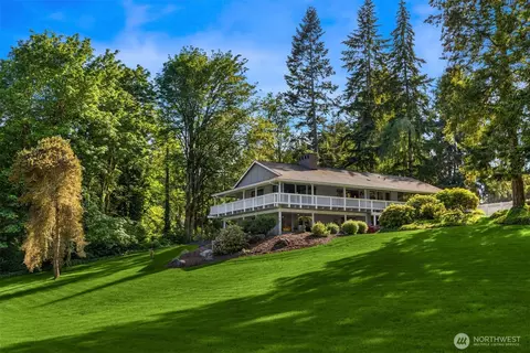 11186 Blue Pond Pl NE, Bainbridge Island, WA 98110