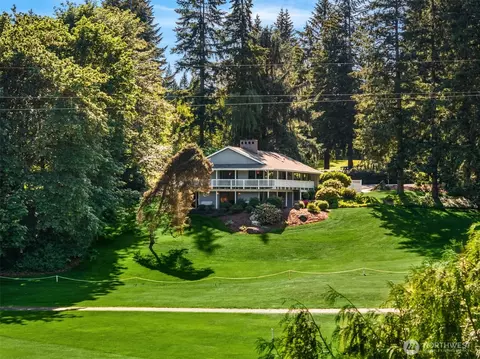 11186 Blue Pond Pl NE, Bainbridge Island, WA 98110