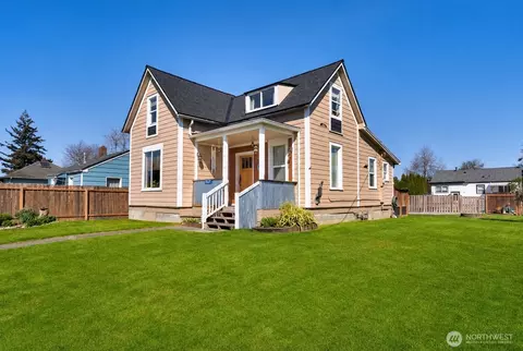 18447 W Lincoln St, Mount Vernon, WA 98273