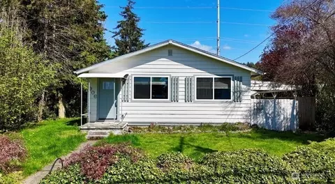 906 W Anderson St, Elma, WA 98541