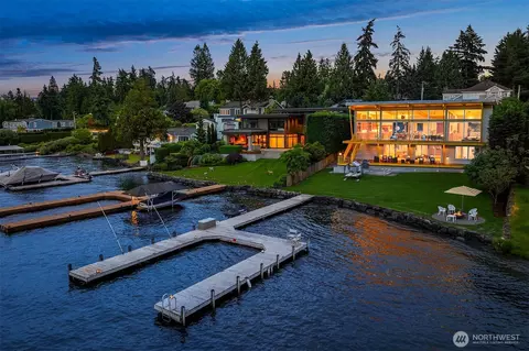 Undisclosed, Mercer Island, WA 98040