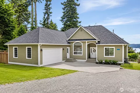 9924 Sunset Dr, La Conner, WA 98257