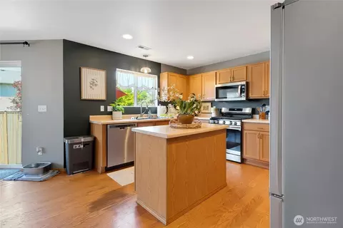 Kitchen - 20304 51st Ave E, Spanaway, WA 98387 photo 1 of 3