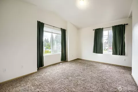 Living - 21908 40th Ave E, Spanaway, WA 98387 photo 7 of 7