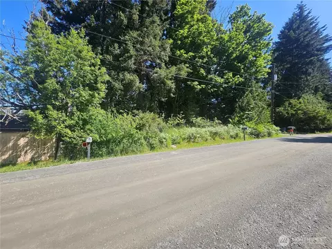 513 E Rose St, Port Angeles, WA 98362