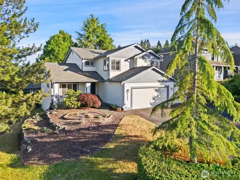 4851 NW Walgren Dr, Silverdale, WA 98383