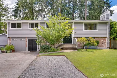 19026 63rd St E, Lake Tapps, WA 98391