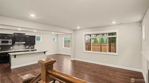 Living - 17321 40th Ave SE, Bothell, WA 98012 photo 6 of 6