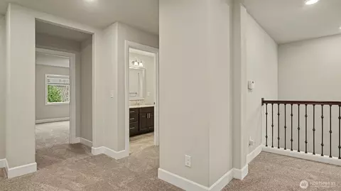 Entry Way - 17321 40th Ave SE, Bothell, WA 98012 photo 3 of 3