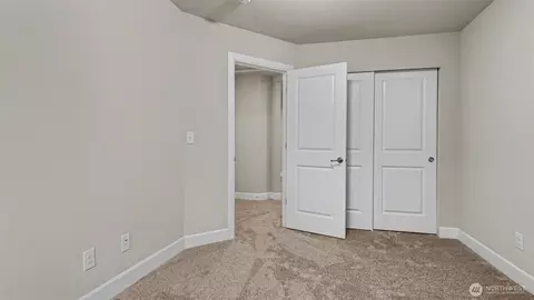 Bedroom - 17321 40th Ave SE, Bothell, WA 98012 photo 3 of 6