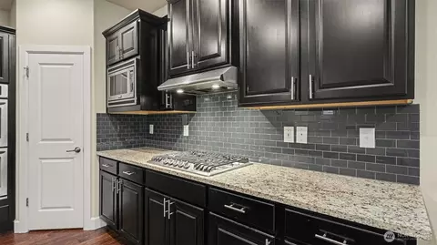 Kitchen - 17321 40th Ave SE, Bothell, WA 98012 photo 2 of 5