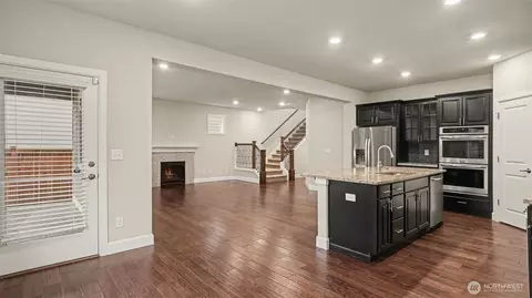 Living - 17321 40th Ave SE, Bothell, WA 98012 photo 3 of 6