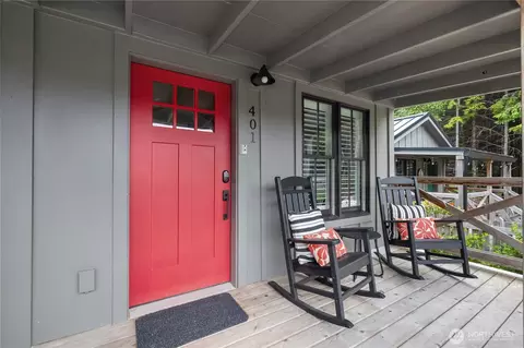 Exterior - 401 E Compass St, Pacific Beach, WA 98571 photo 2 of 6