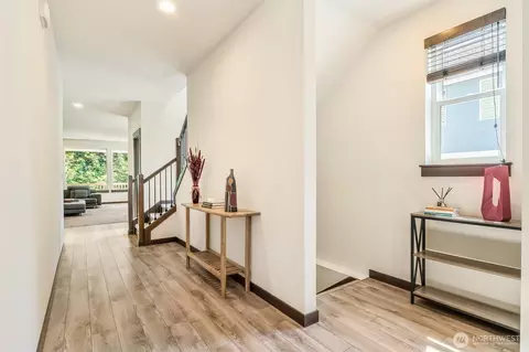 Entry Way - 17415 3rd Ave SE, Bothell, WA 98012 photo 5 of 5