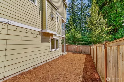 Exterior - 17415 3rd Ave SE, Bothell, WA 98012 photo 8 of 8