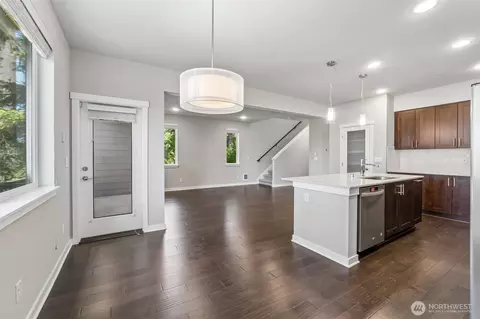Living - 1325 Seattle Hill Rd #G5, Bothell, WA 98012 photo 3 of 5