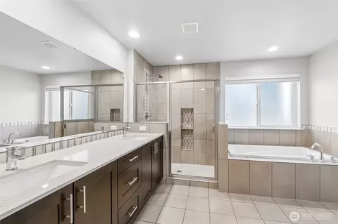 Bath - 1325 Seattle Hill Rd #G5, Bothell, WA 98012 photo 5 of 5