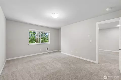 Bedroom - 1325 Seattle Hill Rd #G5, Bothell, WA 98012 photo 2 of 9