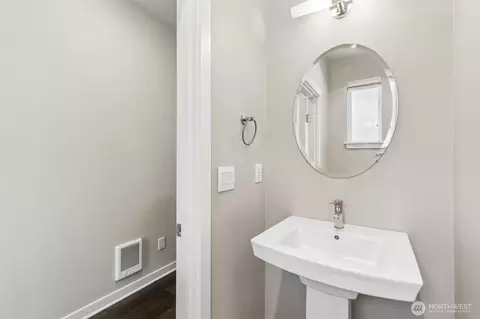 Bath - 1325 Seattle Hill Rd #G5, Bothell, WA 98012 photo 1 of 5
