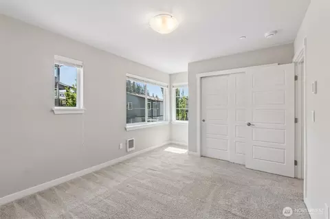 Bedroom - 1325 Seattle Hill Rd #G5, Bothell, WA 98012 photo 4 of 9