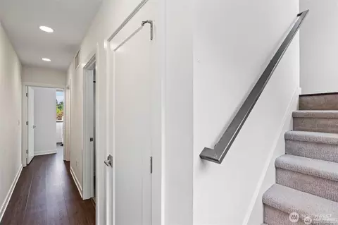 Entry Way - 230 26th Ave E, Seattle, WA 98112 photo 2 of 2