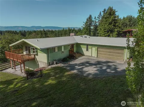 3104 Harts Lake Rd St, Roy, WA 98580