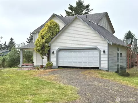 665 Skamokawa Ct SE, Ocean Shores, WA 98569
