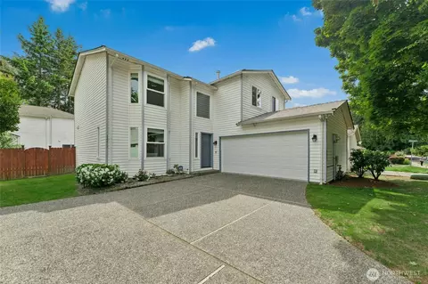 12217 NE 97th St, Kirkland, WA 98033