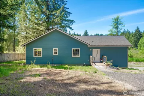 145 Lewis Rd W, Seabeck, WA 98380